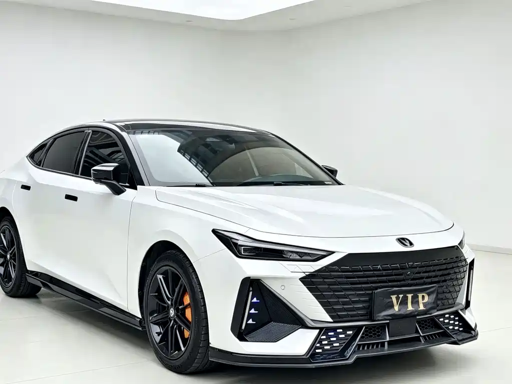 Changan UNI-V — миниатюра 3