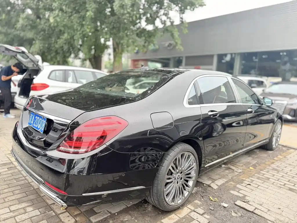 Mercedes-Benz Maybach S-Class S 560 4MATIC, фото 20