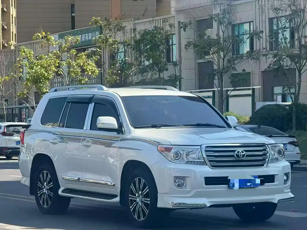 Toyota Land Cruiser — миниатюра 3