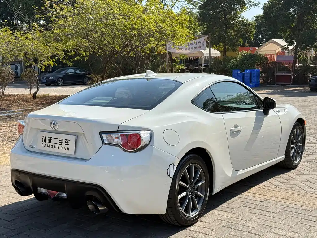 TOYOTA 86