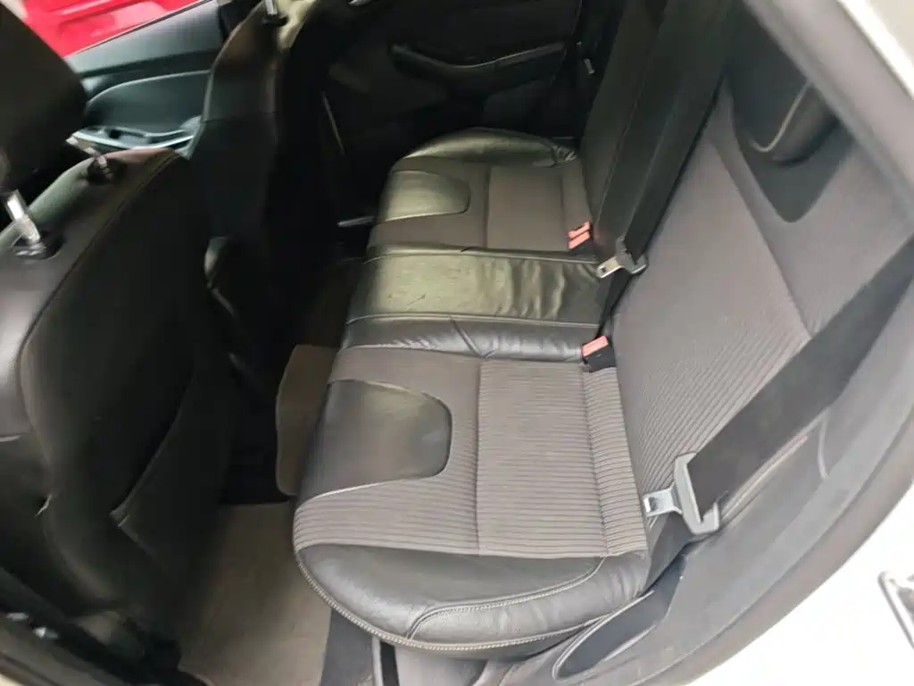 Ford Focus — миниатюра 17
