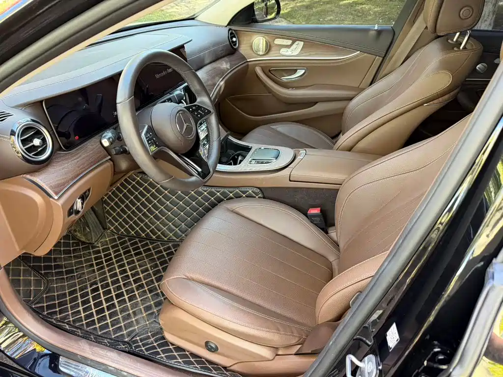 Mercedes-Benz E-Class — миниатюра 4