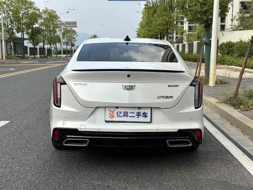 CADILLAC CT4