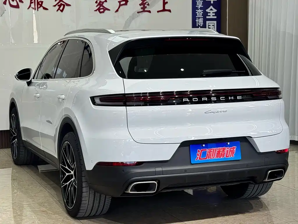 Porsche Cayenne — миниатюра 4