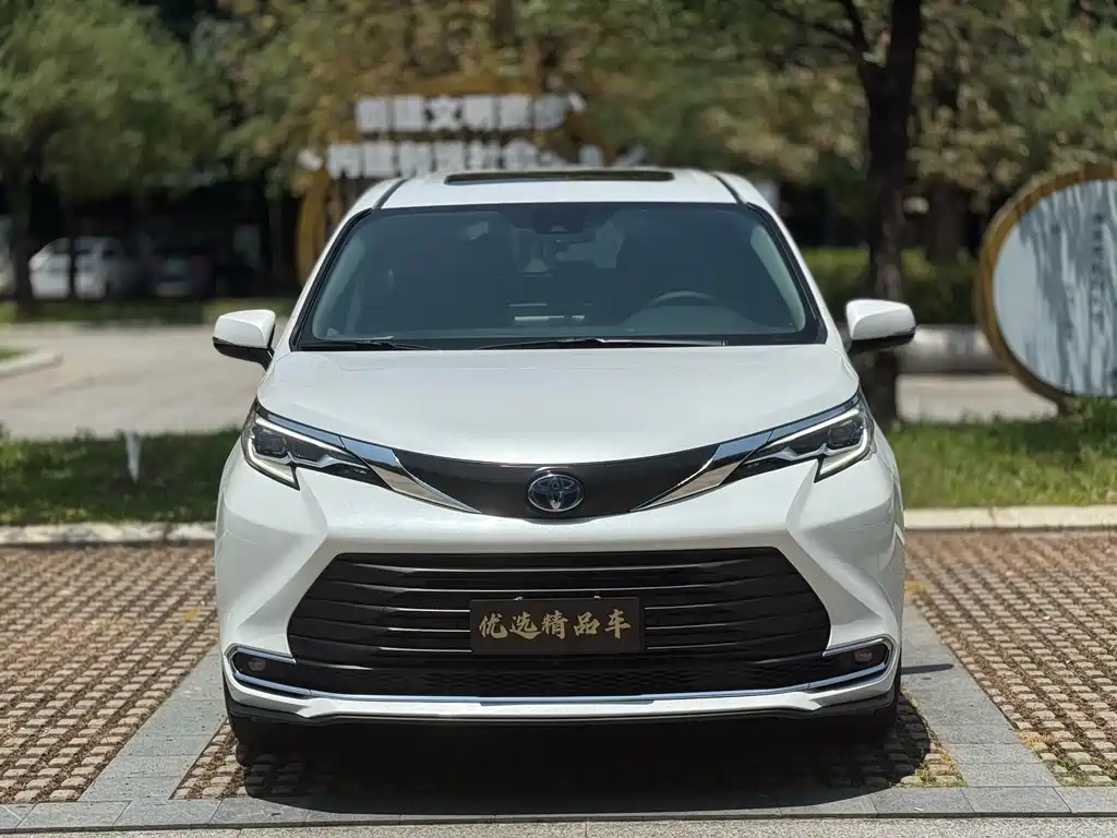 Toyota Sienna 2023 2.5L Comfort