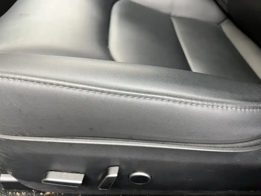 Tesla Model 3 — миниатюра 35