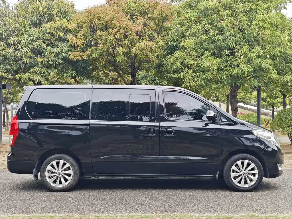 DONGFENG POPULAR CM7