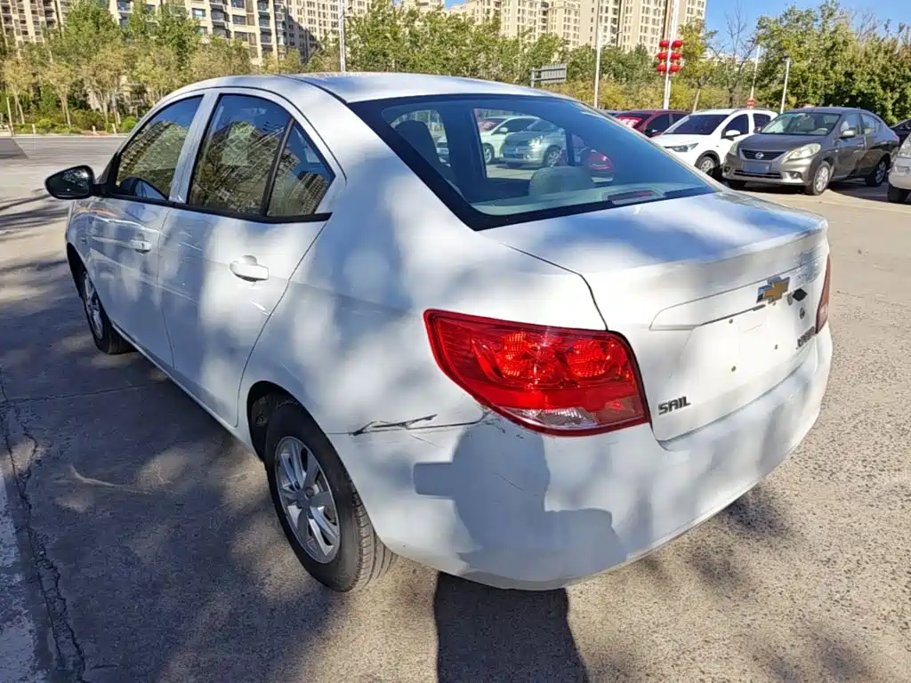 Chevrolet Sail — миниатюра 5