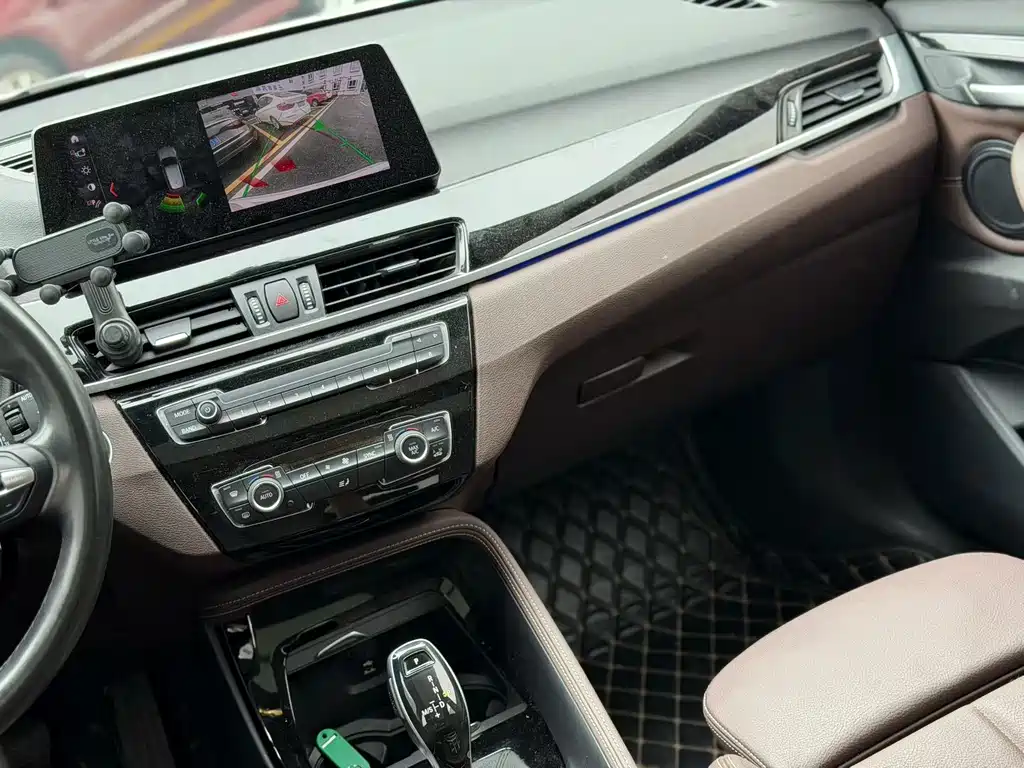 BMW X1 2022 sDrive20Li Premium