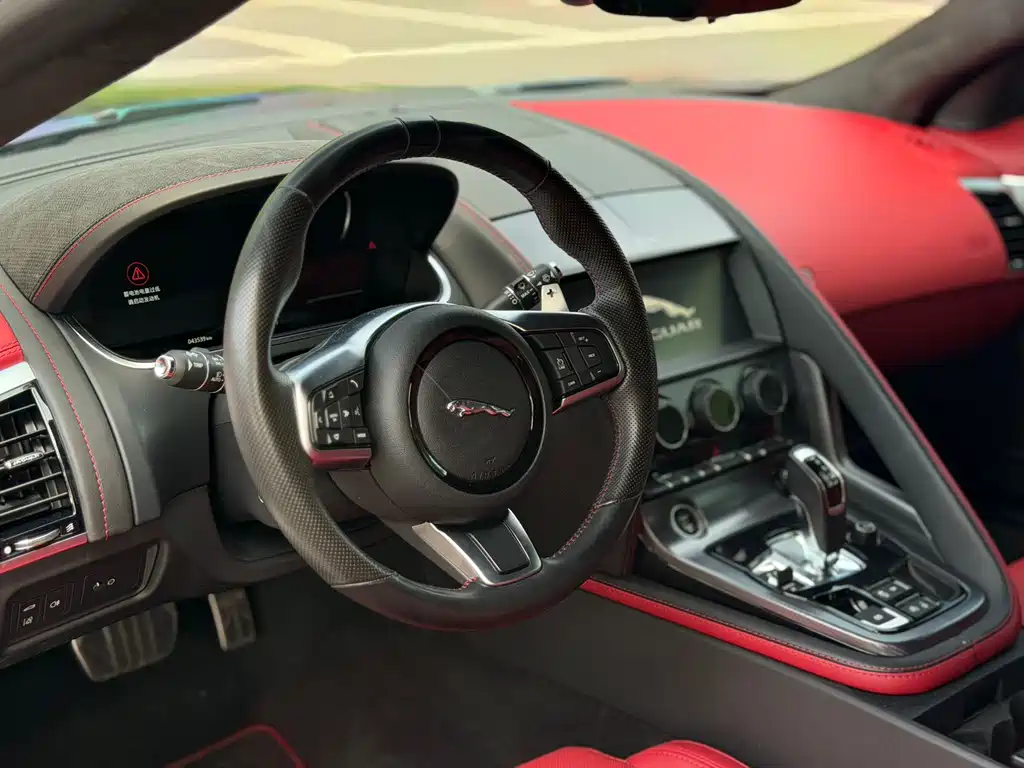 Jaguar F-Type 2022 P300 R-DYNAMIC BLACK