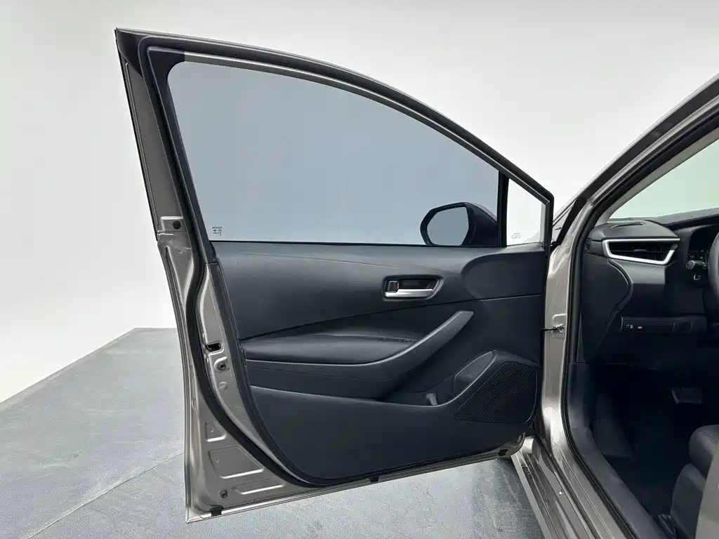 Toyota Corolla — миниатюра 11