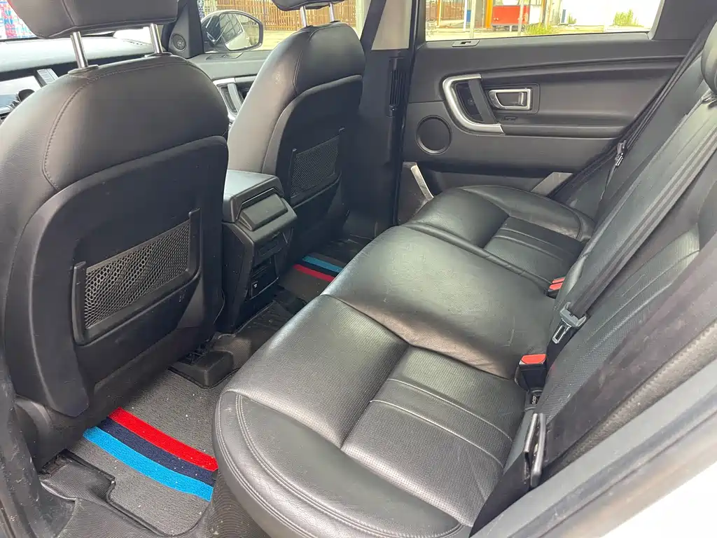 Land Rover Discovery Sport — миниатюра 10