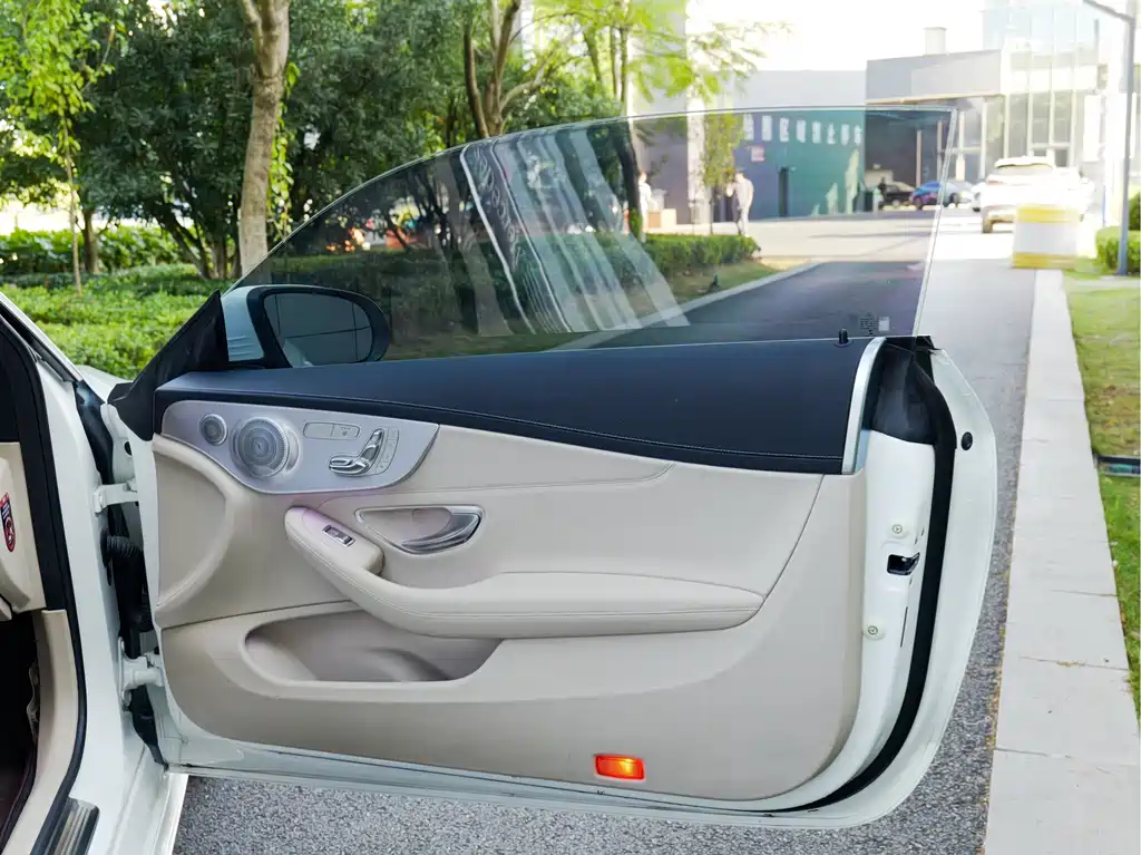 Mercedes-Benz C-Class (Import) — миниатюра 15