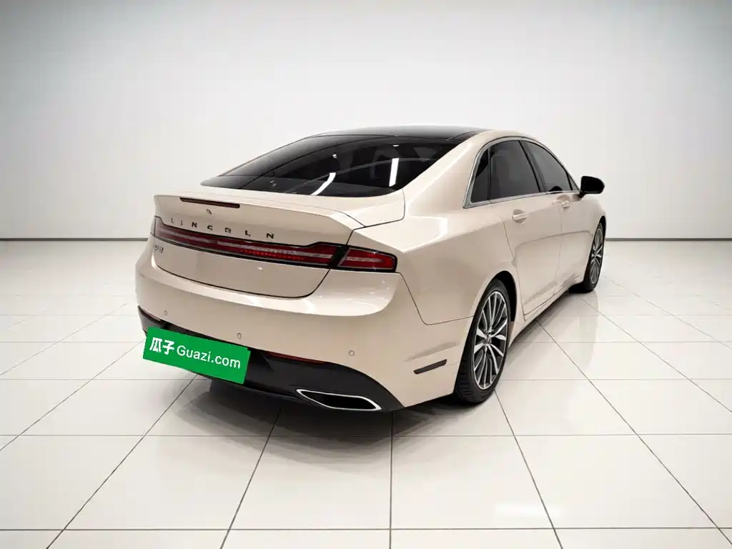 Lincoln MKZ — миниатюра 6