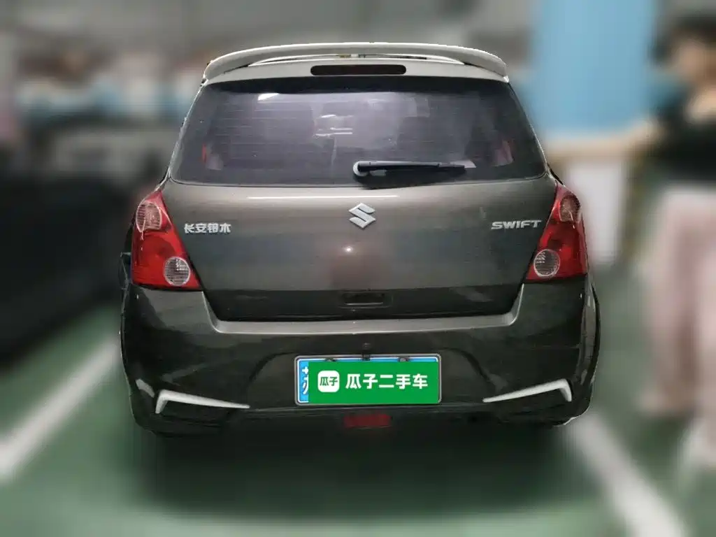 Suzuki Swift — миниатюра 5