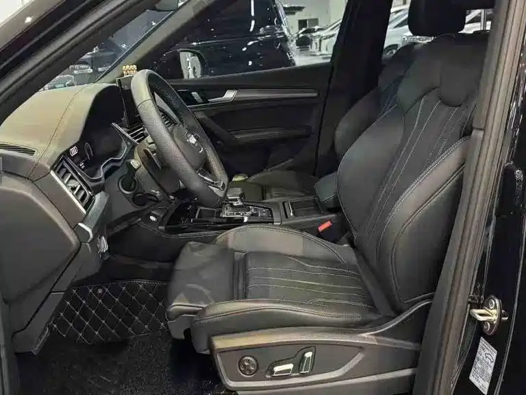 Audi Q5L — миниатюра 3