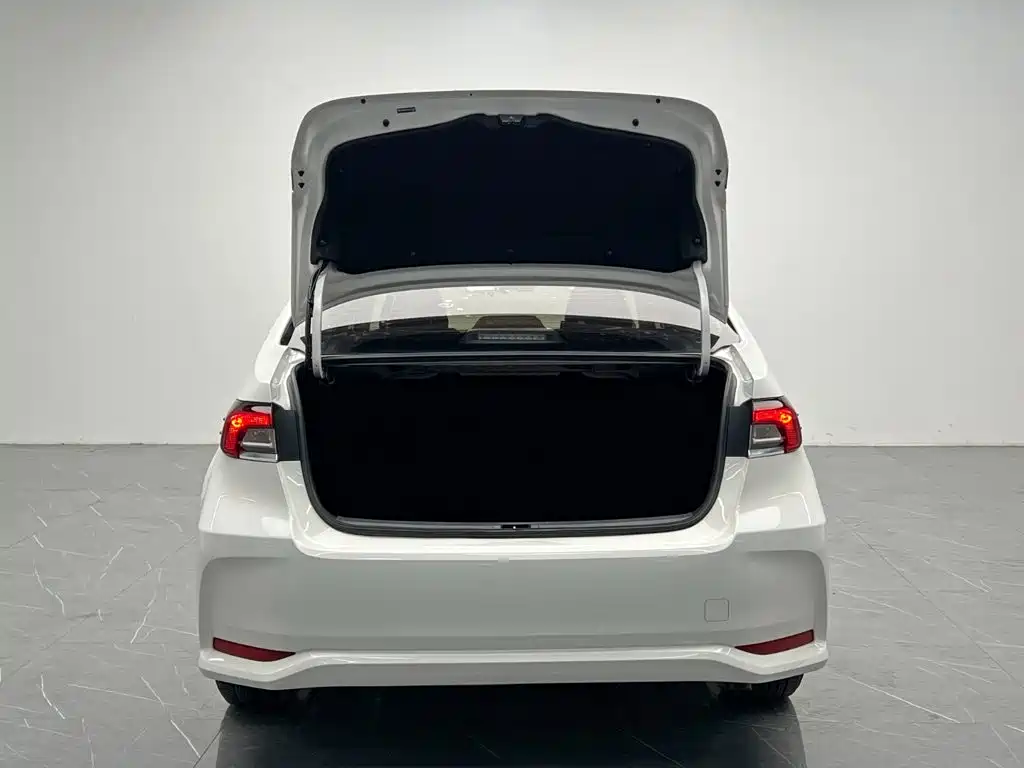 Toyota Corolla — миниатюра 11