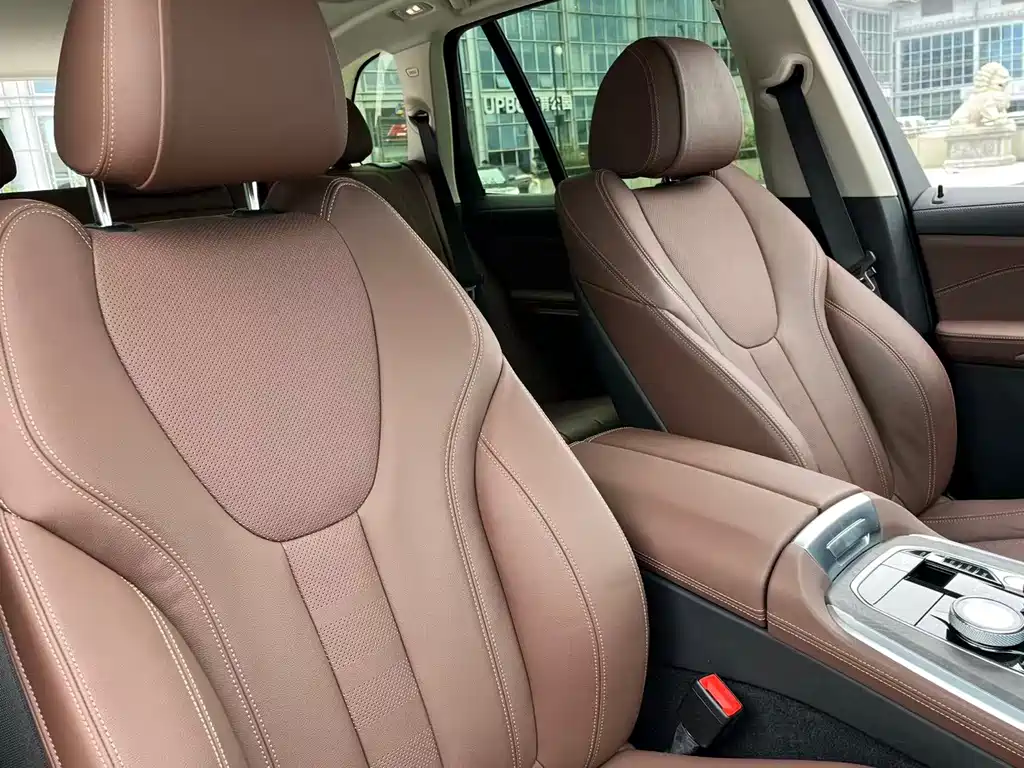 BMW X5 (Import) — миниатюра 6
