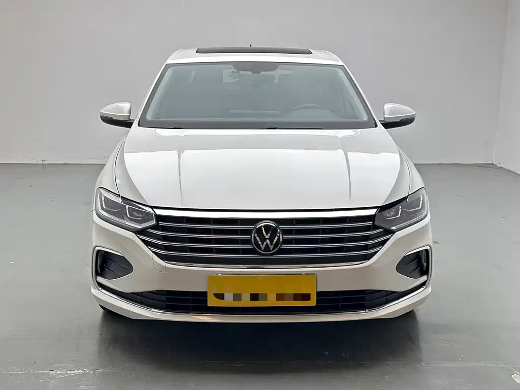 Volkswagen Lavida — миниатюра 2