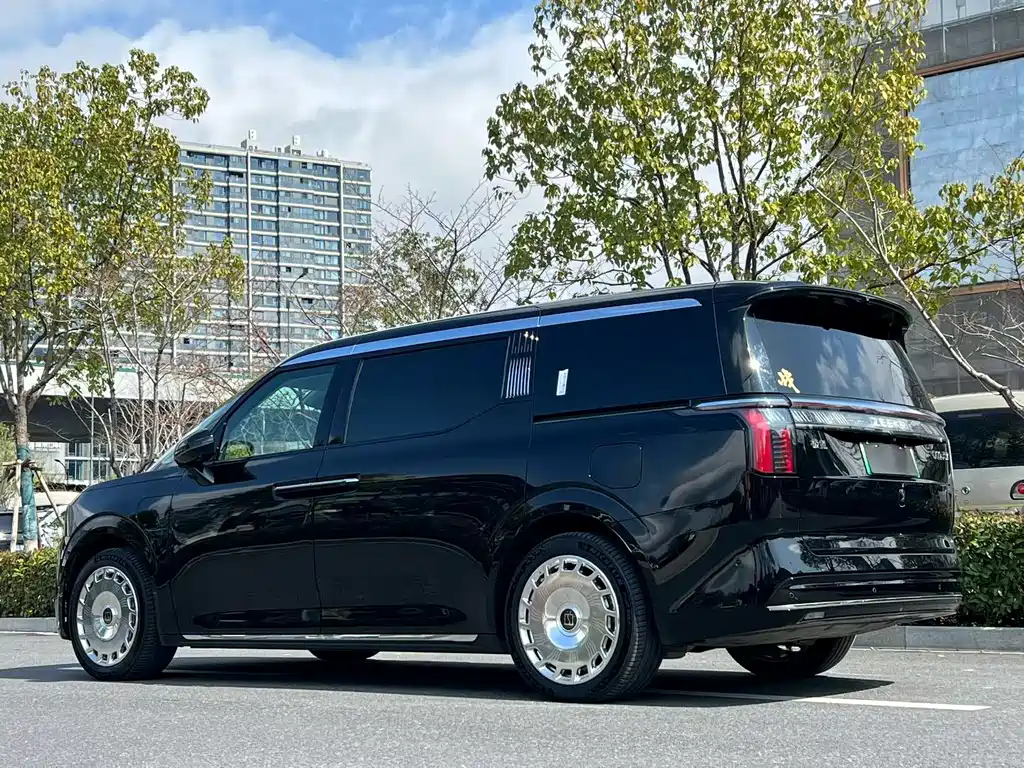 ZEEKR EXTREME KRYPTON 009