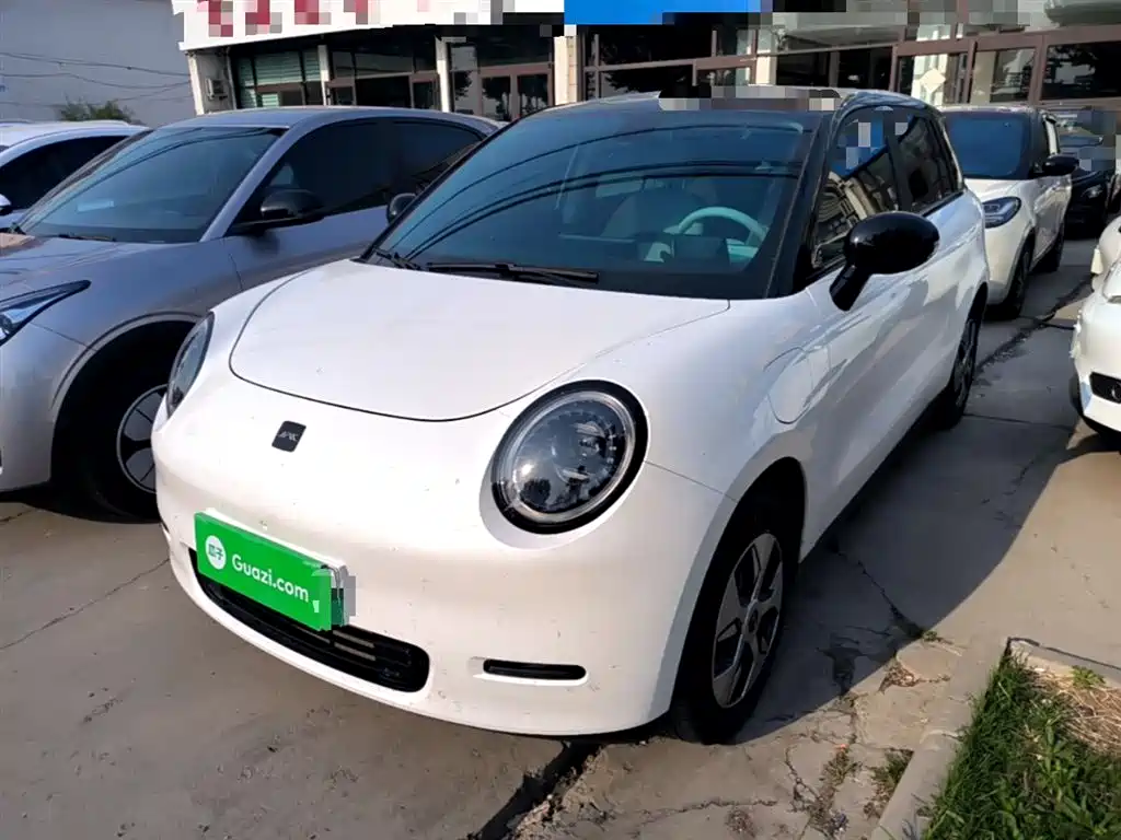 Yiwei Yiwei 3 2025