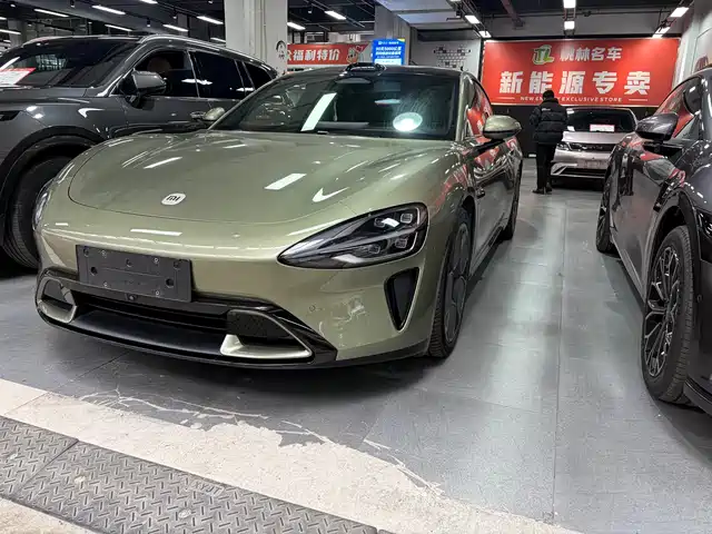 XIAOMI CAR XIAOMI SU7 2025