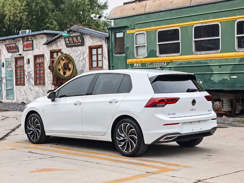 Volkswagen Golf — миниатюра 10
