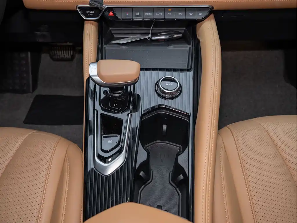 Geely Xingyue L EREV — миниатюра 20