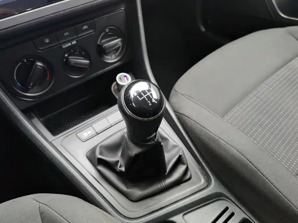 Volkswagen Lavida — миниатюра 13
