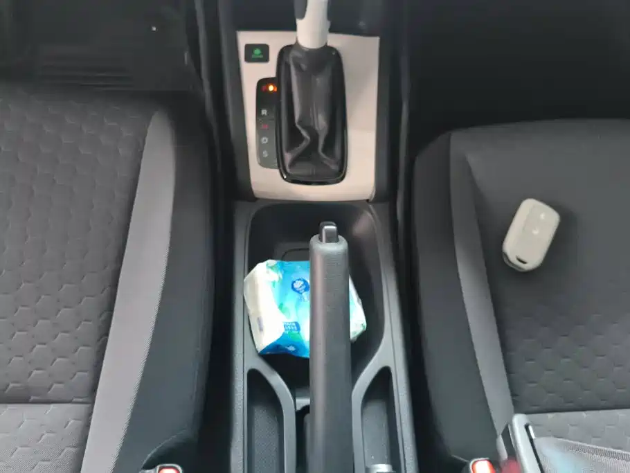 Honda Fit — миниатюра 16