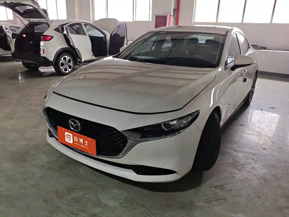Купить Mazda 3 Axela