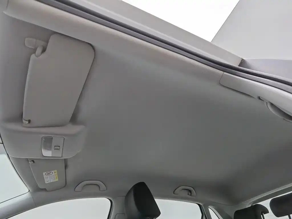 Volkswagen Polo — миниатюра 14