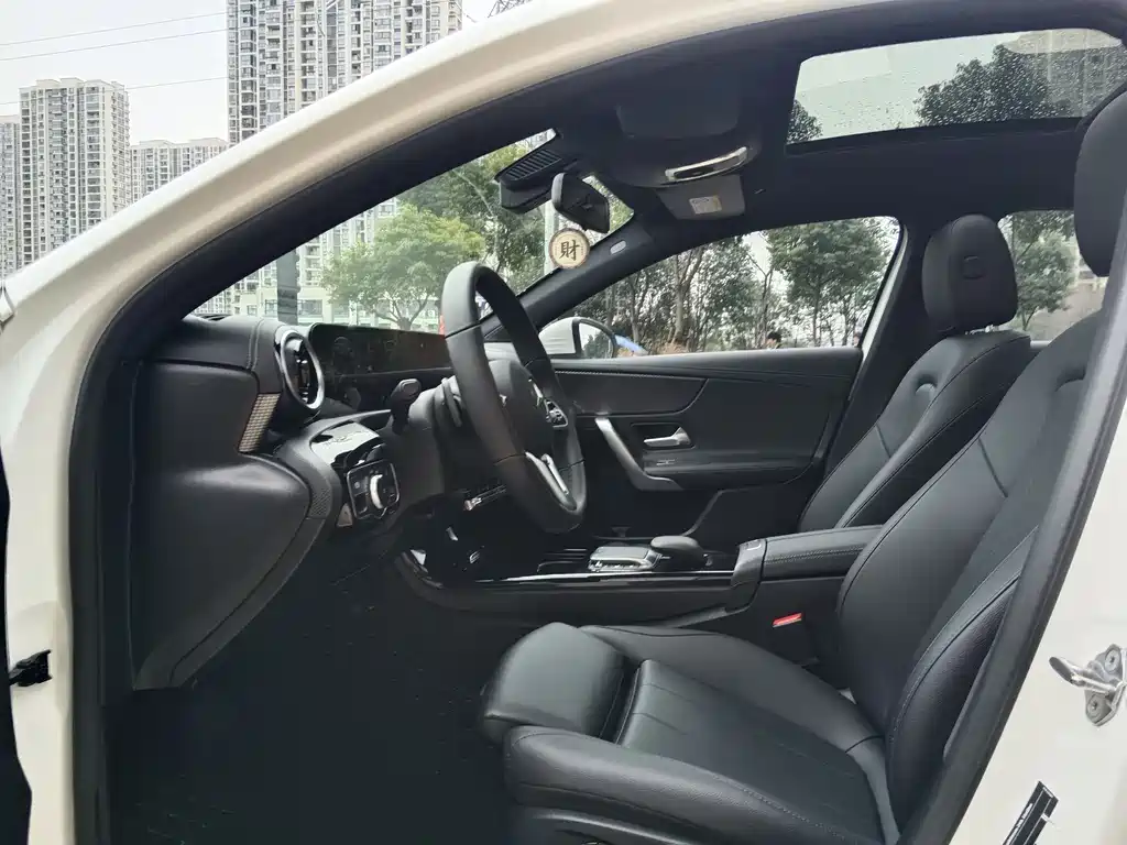 MERCEDES-BENZ A CLASS