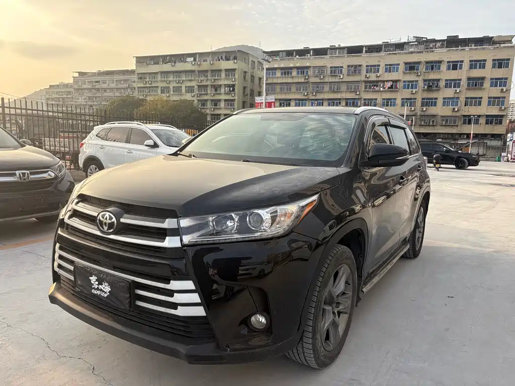 Toyota Highlander 2016