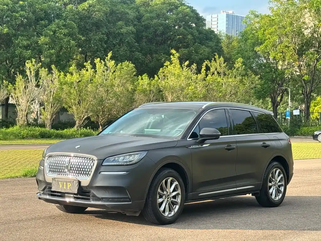 Купить Lincoln Corsair