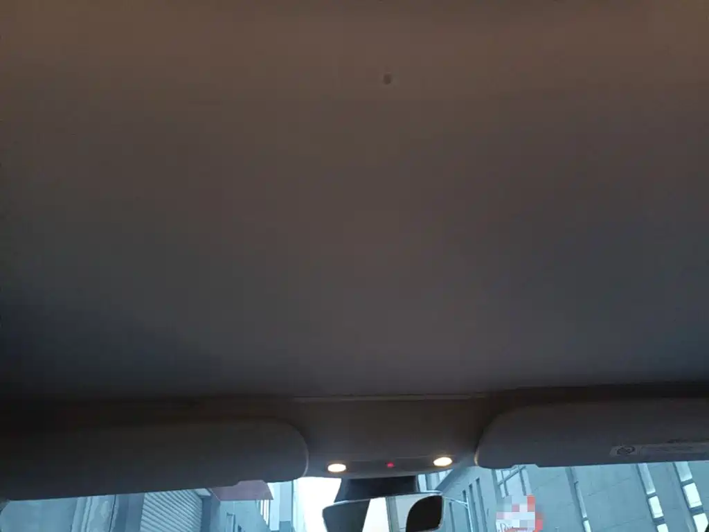 Tesla Model 3 — миниатюра 18