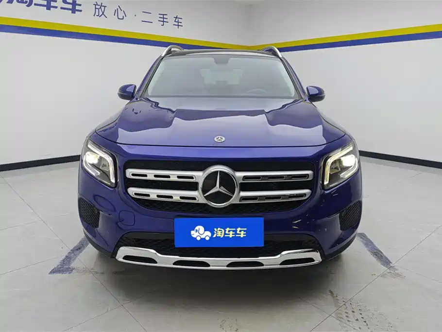 MERCEDES-BENZ GLB