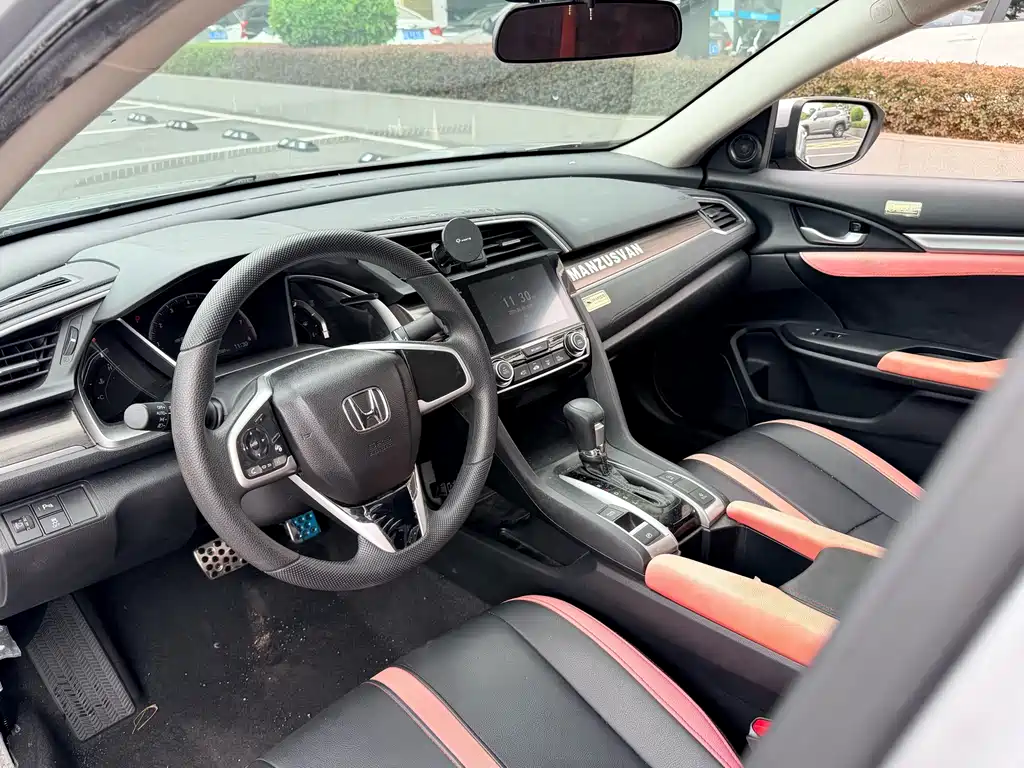 Honda Civic 2019 220TURBO CVT V