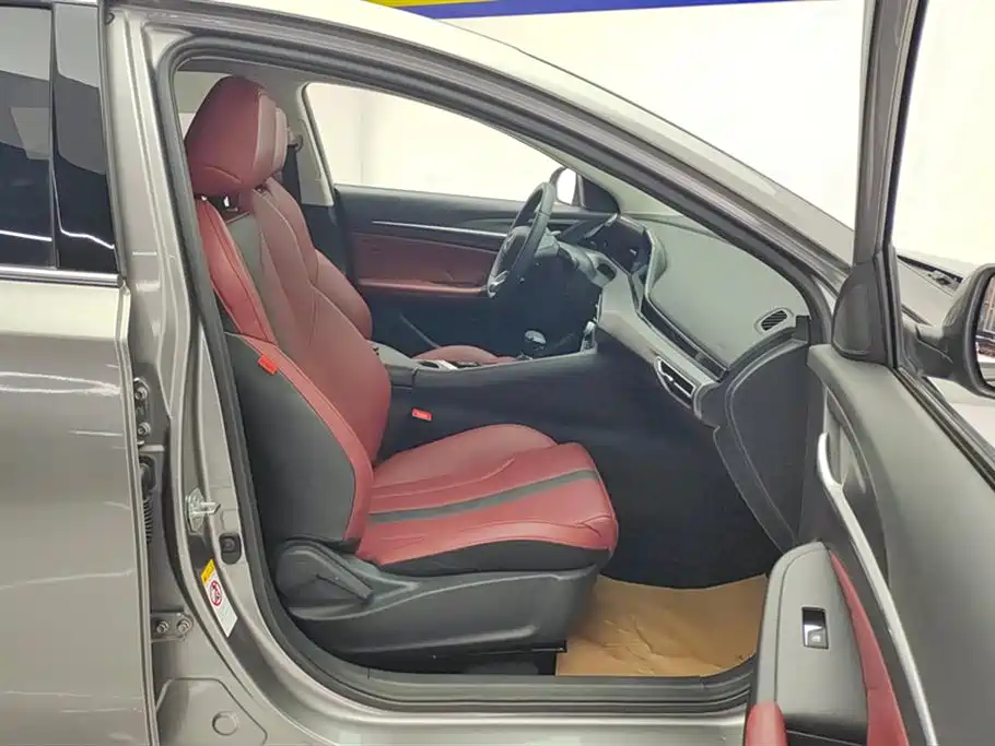 Changan Eado 2021 PLUS NE 1.4T GDI DCT Luxury