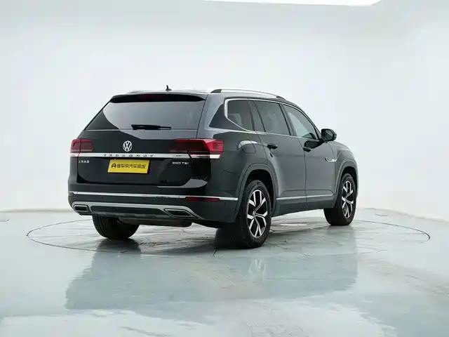 Volkswagen Teramont — миниатюра 8
