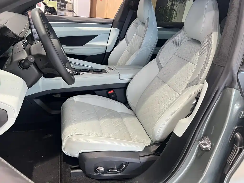 ZEEKR EXTREME KRYPTON 001