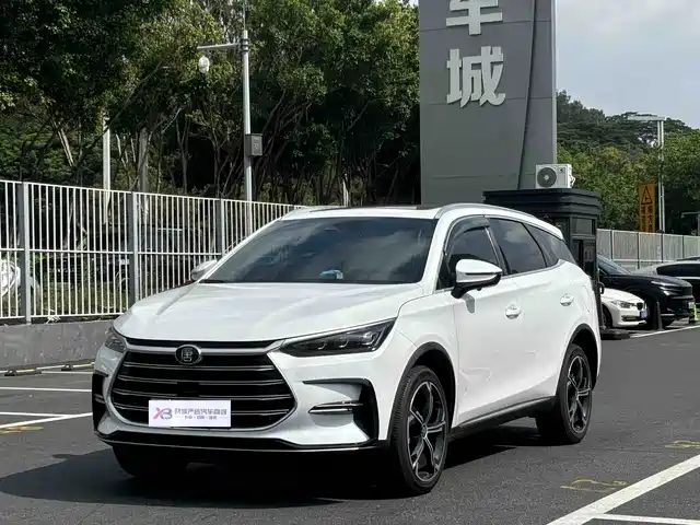 2022 BYD Tang