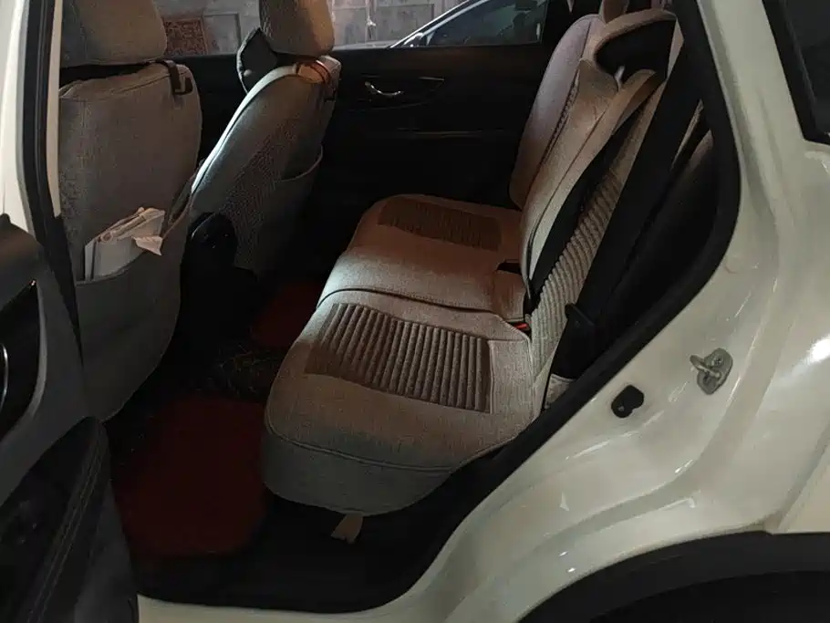 Nissan X-Trail — миниатюра 11