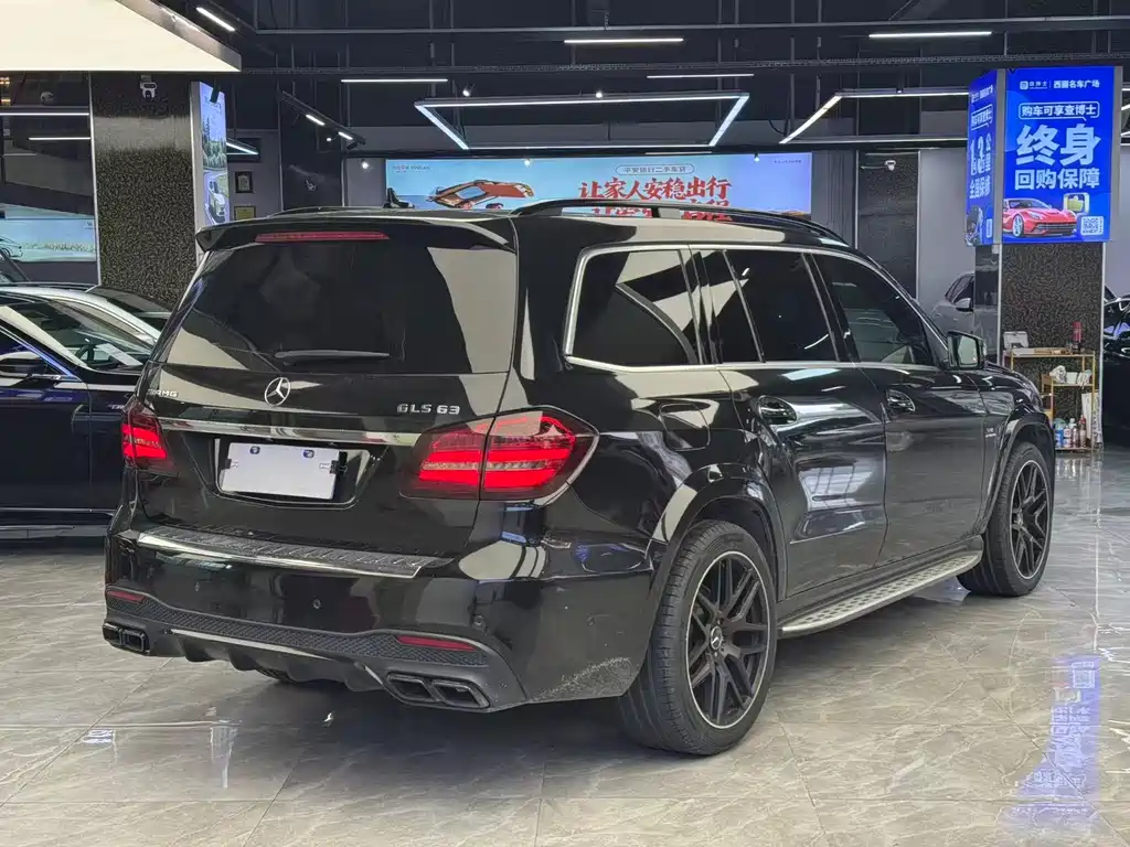 MERCEDES-BENZ GLS AMG