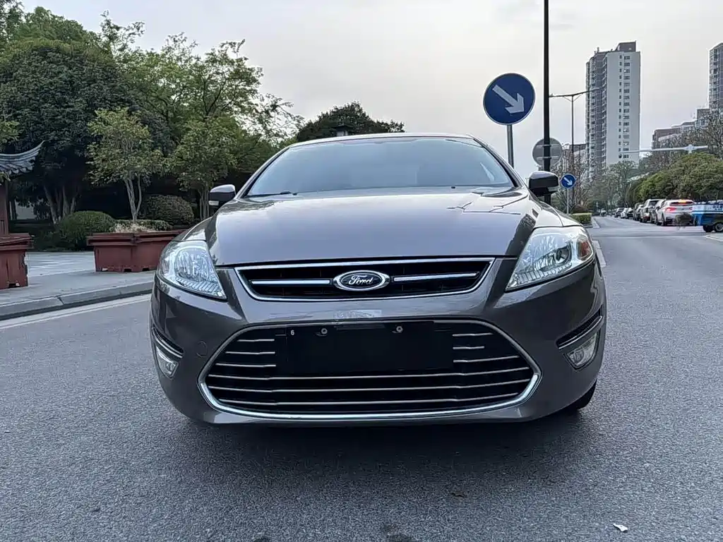 Ford Mondeo Zhisheng — миниатюра 2