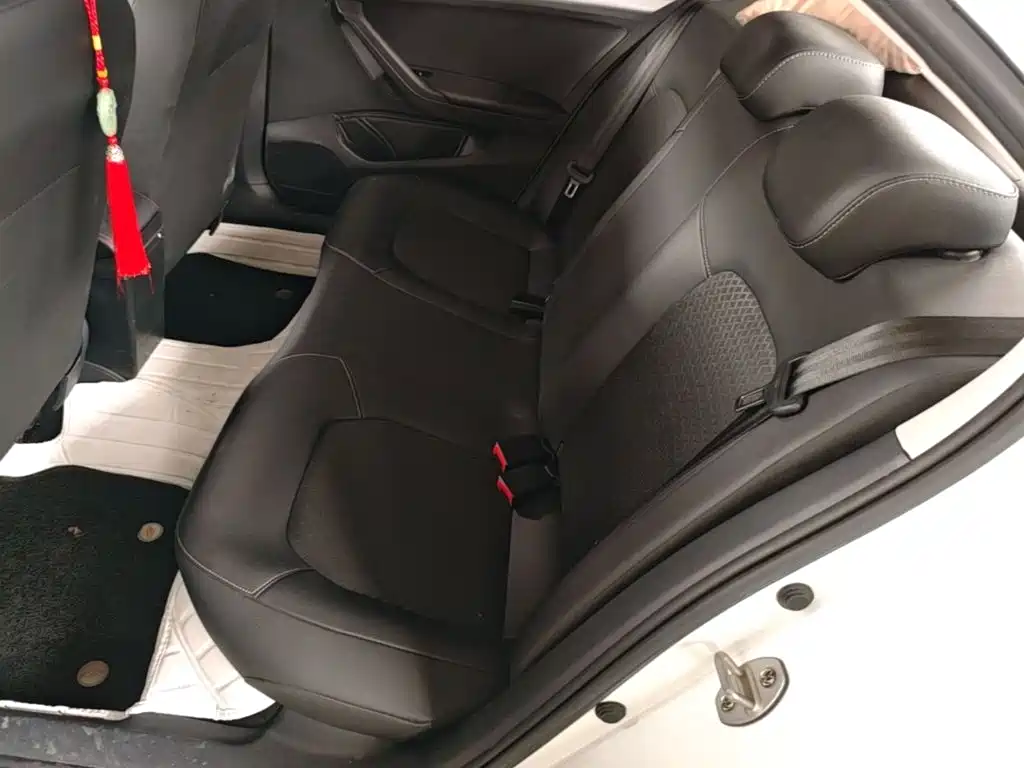Jetta VA3 — миниатюра 22