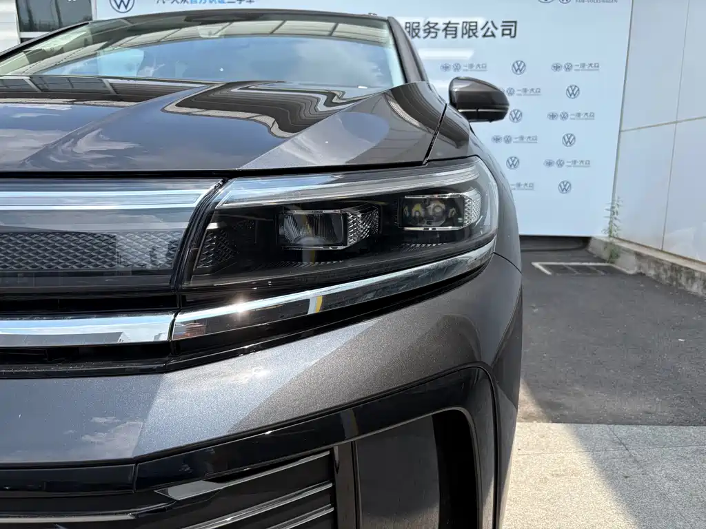 Volkswagen Viloran 2026 450TSI 6 мест