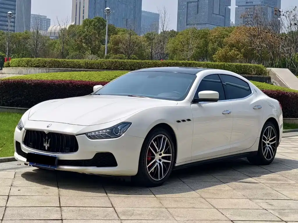 Купить Maserati Ghibli