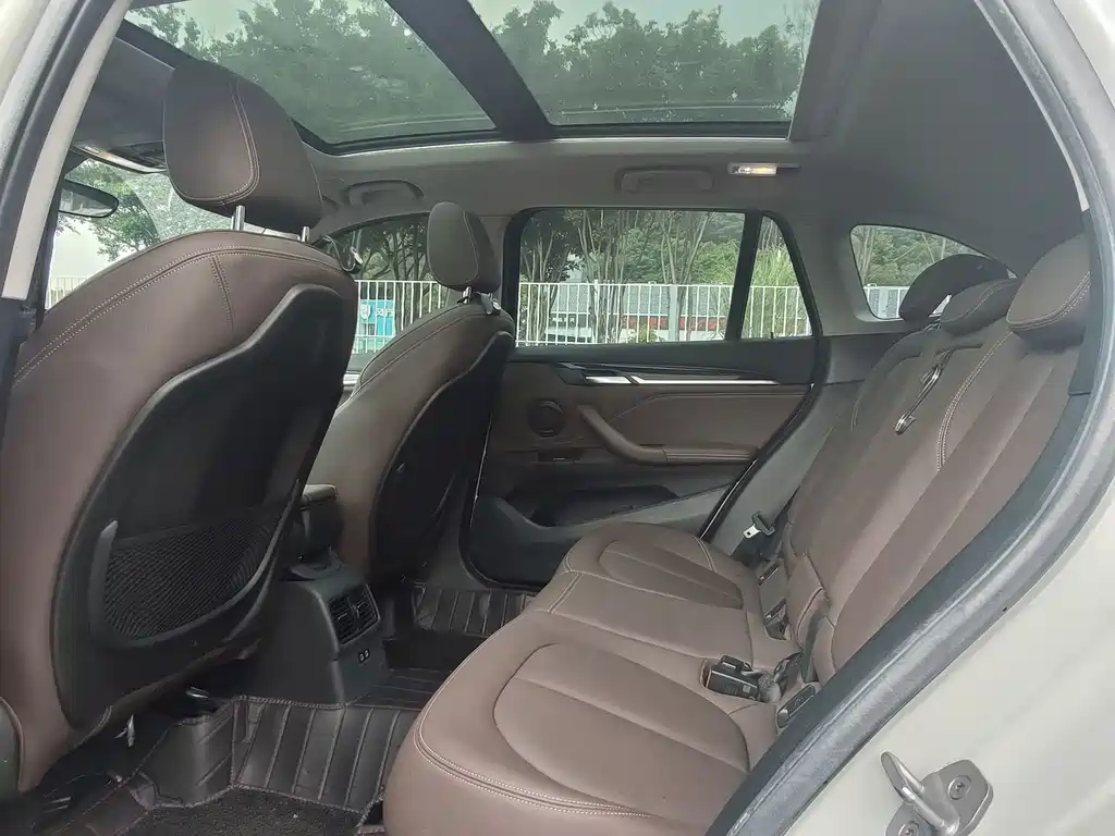 BMW X1 — миниатюра 13