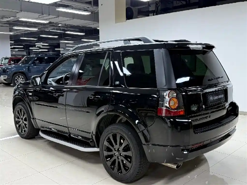 Land Rover 2 015 2.0T Si4 HSE Luxury